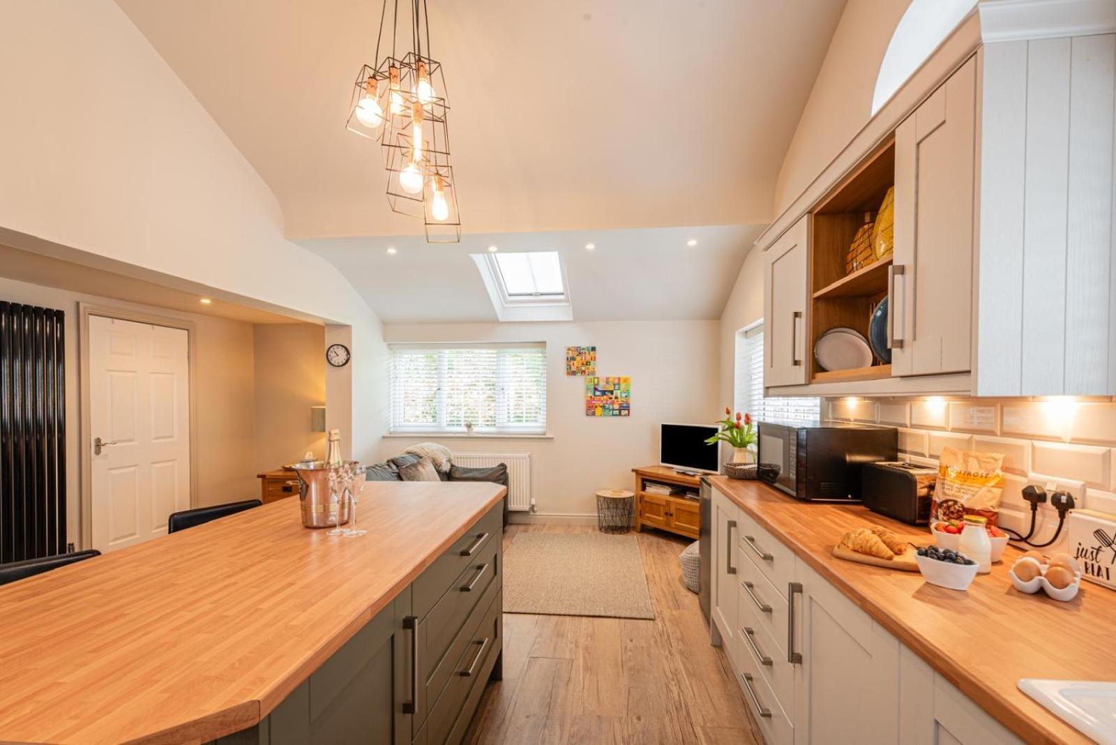 Quiet Self Contained Cottage Near Delamere Forest Cuddington  Екстериор снимка
